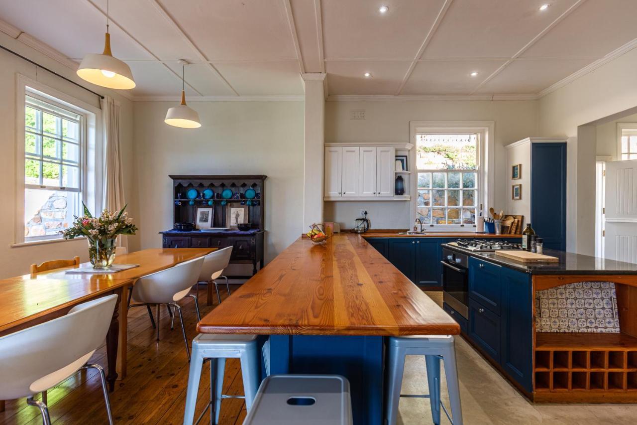 Zonnendal Family Home In Charming Kalk Bay Cape Town Exterior photo